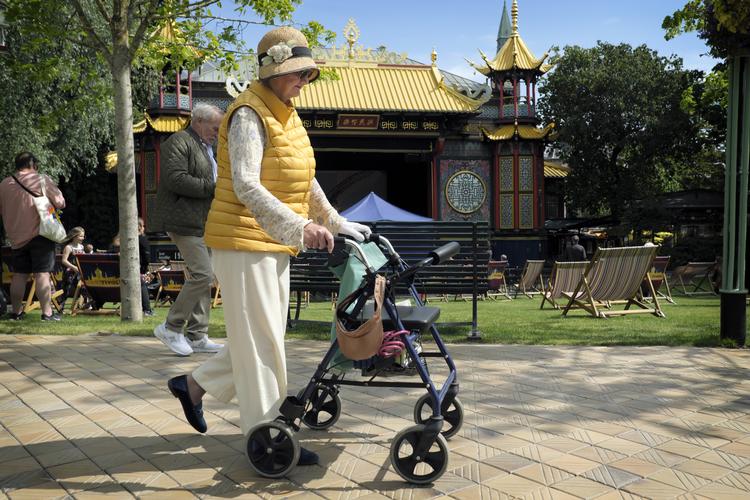 Tivoli i København er hårdt ramt af coronanedlukningen, hvis implikationer kan række flere år ud i tiden.  Foto: Jens Dresling/POLFOTO