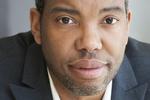 Det er ikke eksistensen af race, der skaber racismen, men omvendt, mener forfatteren Ta-Nehisi Coates .  Foto: Nina Subin / Random House