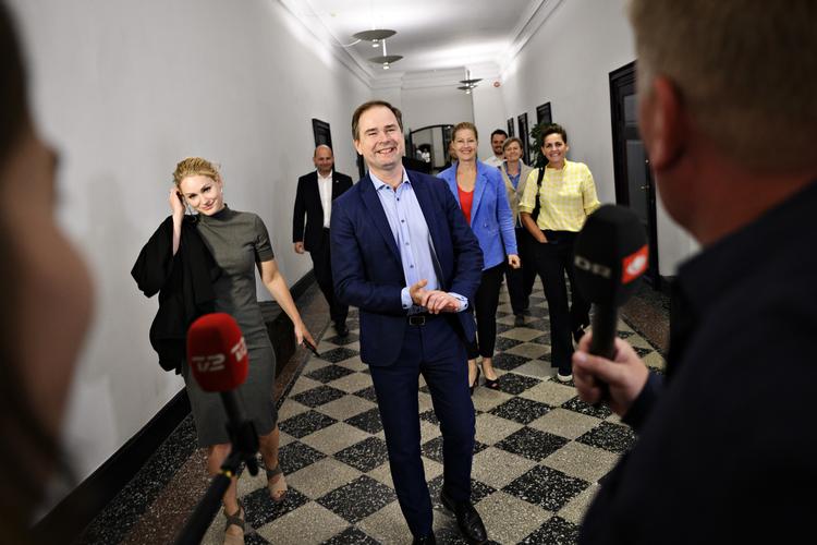 Finansminister Nicolai Wammen kunne sammen med de øvrige forhandlere glad præsentere den nye plan i nat. Foto: Philip Davali/Ritzau Scanpix