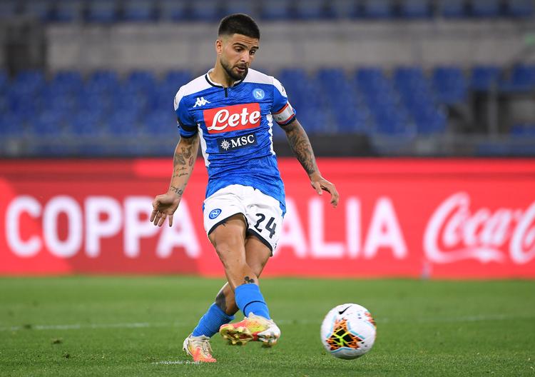 Lorenzo Insigne fra Napoli scorer i straffesparksduellen efter 90 målløse minutter i Coppa Italia-finalen onsdag aften.   Foto: Alberto Lingria/Ritzau Scanpix