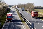 Transportsektoren udleder mere CO2 end sidste år. Det samme står til at ske for landbruget. Samlet set er Danmark længere væk fra at nå mål om reduktion i 2030 end sidste år. Foto: Finn Frandsen/POLFOTO