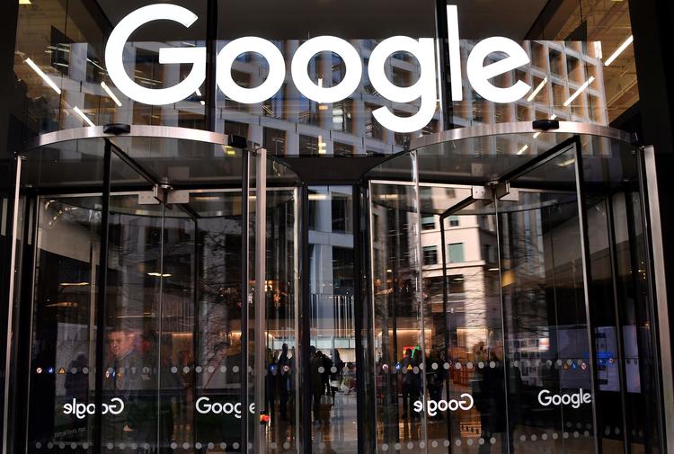 Frankrigs finansminister, Bruno Le Maire, kalder det en provokation, at USA i sidste øjeblik vil afbryde forhandlinger om, hvordan man skal beskatter digitale giganter såsom Google. Foto: Ben Stansall/Ritzau Scanpix
