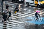 Dragør fik mest regn fredag, men også Nordsjælland og København blev gennemblødt. Billedet er fra Nørrebro i morges.  Foto: Ida Marie Odgaard/Ritzau Scanpix