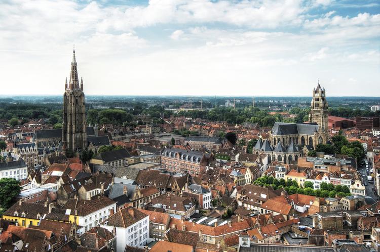 Borgmesteren i Brugge, Dirk De fauw, blev lørdag morgen stukket i nakken. Den formodede gerningsmand er blevet anholdt. Foto: Wolfgang Staudt