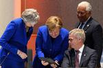 Jeppe Tranholm-Mikkelsen er med ved alle EU-topmøderne i Bruxelles. Her ses han med den daværende britiske premierminister Theresa May,  den tyske kansler Angela Merkel og Portugals premierminister Antonio Costa.  Foto: Leon Neal/Ritzau Scanpix
