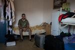Catalin Bobeica fortalte i 2017 Politiken om sin dagligdag på slagteriet i Rheda-Wiedenbrück. Han delte værelse med to kolleger. Der boede 10 personer i lejligheden.  Foto: Kaveh Rostamkhani/kaveh-rk.net