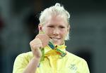 Jenny Fransson med sin OL-bronze i Rio.   Foto: Toru Hanai/Ritzau Scanpix