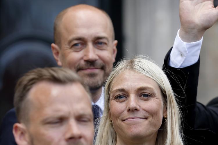 Rasmus Heunicke og Tine Bramsen på Amalienborg Slotsplads sidste år, da den nye socialdemokratiske regering blev præsenteret.  Foto: Jens Dresling/POLFOTO