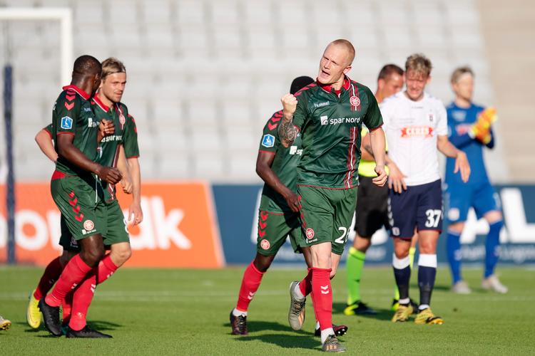 Med sit første mål i Superligaen siden 2014 bragte Rasmus Thelander AaB på kurs mod en sejr, der bidrog til at forhindre, at nordjyderne for første gang i Superligaens historie tabte fem kampe i træk. Foto: Bo Amstrup/Ritzau Scanpix