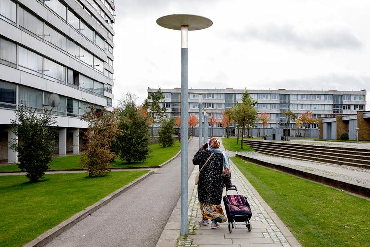 Store dele af bebyggelsen Vollsmose i Odense er havnet på den såkaldte hårde ghetto-liste, og 1000 boliger skal nedrives, viser tal fra Transport- og Boligministeriet.    Foto: Finn Frandsen/POLFOTO