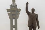 Statuen af DRCongos nationalhelt, Patrice Emery Lumumba, i Kinshasa. 30. juni er det 60 år siden, landet fik sin selvstændighed fra Belgien. Patrice Lumumba var den første regeringschef efter selvstændigheden. Foto: Arsene Mpiana/Ritzau Scanpix