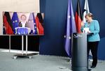 Den tyske kansler, Angela Merkel, deltog i en pressekonference med Ursula von der Leyen, EU-Kommissionens tyske formand torsdag.  Foto: Kay Nietfeld/Ritzau Scanpix