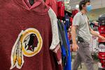  Torsdag aften blev det pludselig ikke muligt at købe Washington Redskins-produkter via Nikes onlinebutik. Foto: Kevin Lamarque/Ritzau Scanpix