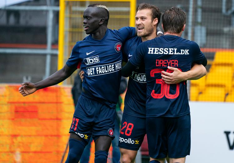 Erik Sviatchenko måtte udgå fra kampen i Farum, da han blev ramt i hovedet af en hård bold. Men inden da nåede han at score kampens eneste mål.   Foto: Claus Bech/Ritzau Scanpix
