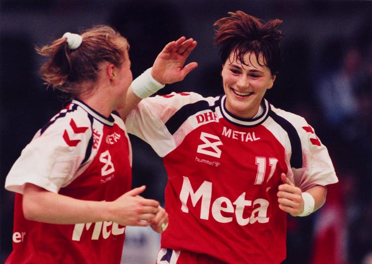 Anja Andersen var en vigtig brik i det danske håndbold-landsholds talrige triumfer i 90'erne, der inkluderede EM-guld, VM-guld og ikke mindst OL-guld i 1996.  Foto: Lars Poulsen/POLFOTO
