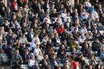 AGFs fans holdt sig inden for retningslinjerne - i hvert fald så længe kampen var i gang, konstaterer Østjyllands Politi. Foto: Bo Amstrup/Ritzau Scanpix