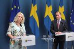 Der er grund til at 'komme til bunds' med, hvad der er sket i de 40 kommuner, hvor 70 procent af dødsfaldene er registreret, mener Sveriges socialminister Lena Hallengren. Foto: Tt News Agency/Ritzau Scanpix
