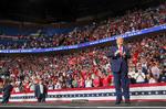 Arenaen i Tulsa var kun en tredjedel fyldt, da Trump holdt sit valgmøde, men der var stadig over 6000 mennesker samlet. Foto: Leah Millis/Ritzau Scanpix