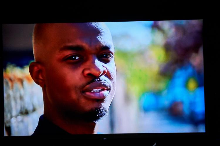 Hver gang George The Poet taler i sin podcast, foregår det på versemål. Hele hans podcast er en blanding af digtoplæsning, hiphop og nyheder. Foto: Roy J Baron/Ritzau Scanpix