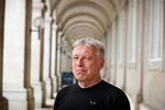Uffe Elbæk er personligt engageret i kampen mod Kinas jerngreb om Hongkong. Som det var tilfældet med kampen mod apartheid i Sydafrika, gør global opbakning og opstand også en forskel her, mener han. Foto: Jens Dresling/POLFOTO