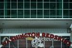     LANDOVER, MD - JULY 07: A Washington Redskins logo hangs over an entrance to FedEx Field on July 7, 2020 in Landover, Maryland. After receiving recent pressure from sponsors and retailers, the NFL franchise is considering a name change to replace Redskins. The term "redskin" is a dictionary-defined racial slur for Native Americans. Drew Angerer/Getty Images/AFP == FOR NEWSPAPERS, INTERNET, TELCOS &amp; TELEVISION USE ONLY ==   Foto: Drew Angerer/Ritzau Scanpix