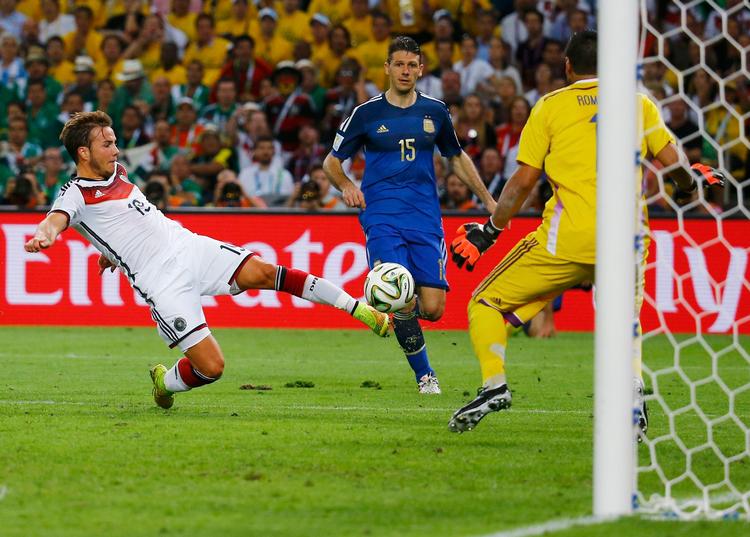   Med sin scoring i kampens forlængede spilletid sikrede Mario Götze Tyskland VM-sejren i finalen mod Argentina. Foto: Kai Pfaffenbach/Ritzau Scanpix