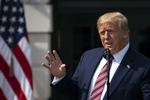    WASHINGTON, DC - JULY 16: U.S. President Donald Trump speaks during an event about regulatory reform on the South Lawn of the White House on July 16, 2020 in Washington, DC. On Wednesday, President Trump announced a rollback of the National Environmental Policy Act. The administrations changes to the law aim to decrease the number of infrastructure projects that will be subject to federal NEPA review, hoping to shorten long permit processes and speed up approval. Drew Angerer/Getty Images/AFP == FOR NEWSPAPERS, INTERNET, TELCOS &amp; TELEVISION USE ONLY ==   Foto: Drew Angerer/Ritzau Scanpix