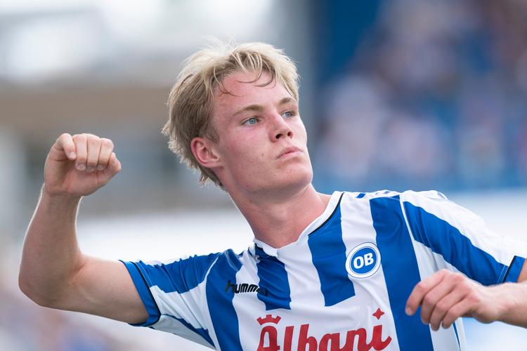  OB's Max Fenger scorede begge mål mod Randers.  Foto: Claus Fisker/Ritzau Scanpix