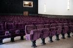 Biografsalen er 35 meter lang og ligner næsten sig selv, som den så ud, da Gentofte Kino åbnede i 1938. På bagvæggen er der en fin lille loge, hvor der er plads til seks gæster.  I dag er der 290 pladser i salen - oprindelig var der 532 nummererede pladser.  Foto: Mikkel Hørlyck/POLFOTO