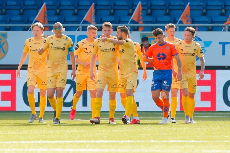 Efter 10 sejre med en målscoree på 38-11 er Bodø/Glimt med danskerne Kasper Junker, Philip Zinckernagel og Sammy Skytte i truppen 5 point foran nummer 2 i Eliteserien.  Foto: Svein Ove Ekornesvåg/Ritzau Scanpix