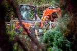 Tysk politi gennemsøger en kolonihave i Hannover som led i efterforskningen af sagen om den britiske pige Madeleine McCann. Foto: Hauke-christian Dittrich/Ritzau Scanpix