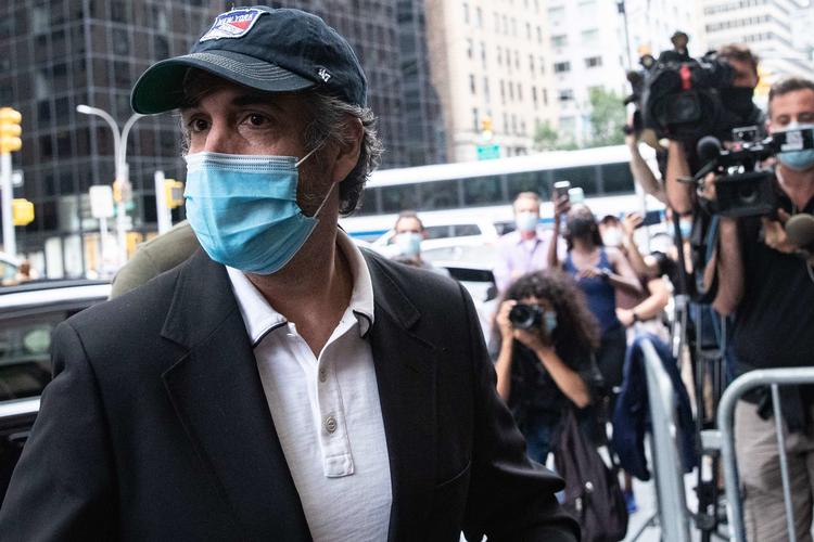     NEW YORK, NY - JULY 24: Michael Cohen, President Trump's former attorney arrives at his Park Avenue home after being released from federal prison on July 24, 2020 in New York City. On Thursday, a Manhattan federal judge ordered that Cohen return to home confinement after ruling that the government had sent him back to prison as "retaliation" for planning to publish a book about President Donald Trump. Jeenah Moon/Getty Images/AFP == FOR NEWSPAPERS, INTERNET, TELCOS &amp; TELEVISION USE ONLY ==   Foto: Jeenah Moon/Ritzau Scanpix