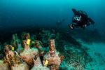 De fine amforaer menes at have været fyldt med vin fra Halkidiki i det nordlige Grækenland, da skibet sank.  Foto: Y. Issaris/Ritzau Scanpix