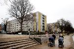 Sølund blev opført som plejeboliger i 1970'erne og ligger attraktivt ud til Sortedamssøen i København. Til oktober begynder nedrivningen, og i 2026 står nye ungdoms- og ældreboliger klar. Arkivfoto Finn Frandsen/Politiken/Ritzau Scanpix