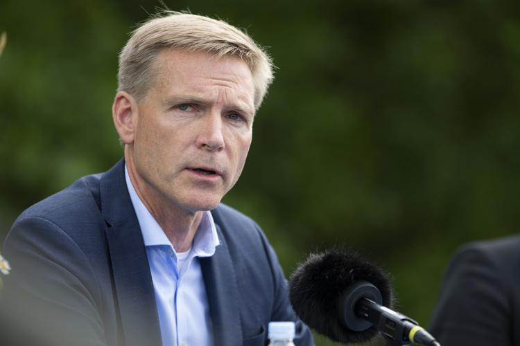 Morten Messerschmidt er nyudnævnt næstformand i Dansk Folkeparti, men DF-formand Thulesen Dahl vil ikke tage stilling til, om Messerschmidt også kan blive partiets næste formand, hvis sagen om Meld og Feld går partiet imod, siger han til politiken i forbindelse med partiets sommergruppemøde i Sønderborg. Foto: Frank Cilius/Ritzau Scanpix