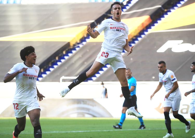 Sergio Reguilon  åbnede scoringen for Sevilla, der har vundet Europa League hele fem gange: 2005–06, 2006–07, 2013–14, 2014–15, 2015–16 Foto: Wolfgang Rattay/Ritzau Scanpix
