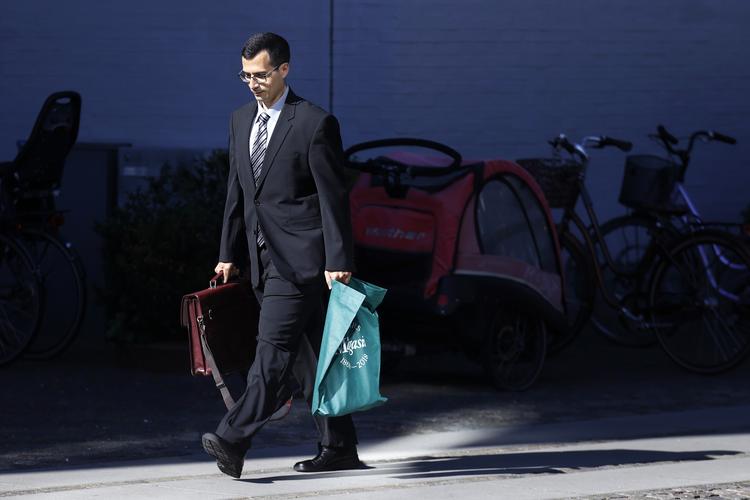 Tidligere fuldmægtig i Justitsministeriet og tidligere specialkonsulent i Udlændingestyrelsen Adam Abdel Khalik afgav fredag forklaring til Instrukskommissionen.  Foto: Jens Dresling/POLFOTO