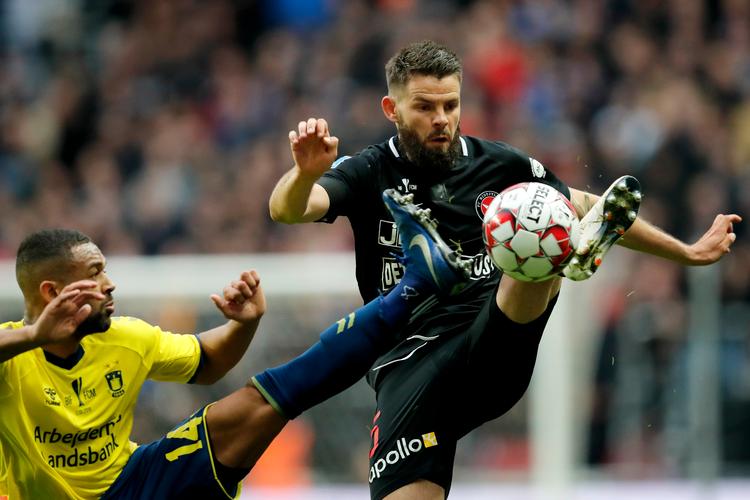 Udover to danske mesterskaber blev Marc Dal Hende (th.) i 2019 pokalvinder med FC Midtjylland, der slog Brøndby og Kevin Mensah i finalen.  Foto: Jens Dresling/POLFOTO