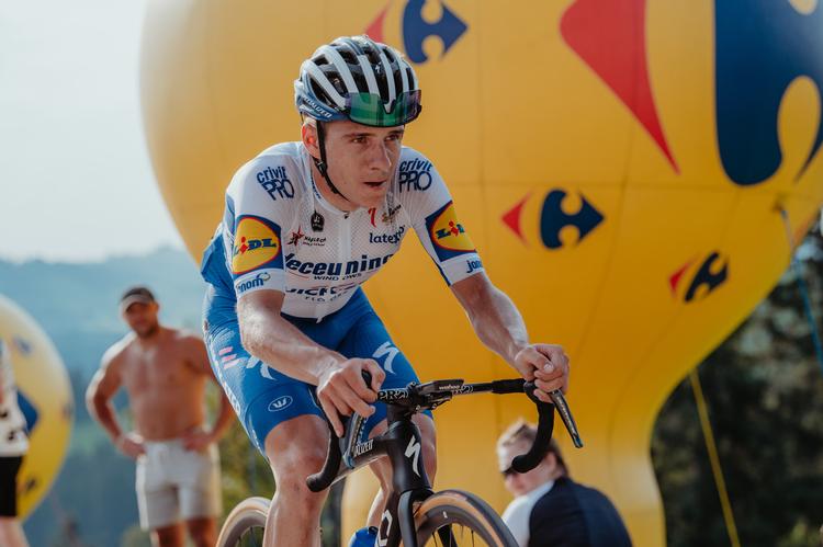 En målrettet Remco Evenepoel på kurs mod triumfen i Polen Rundt. Foto: ATCommunication. 