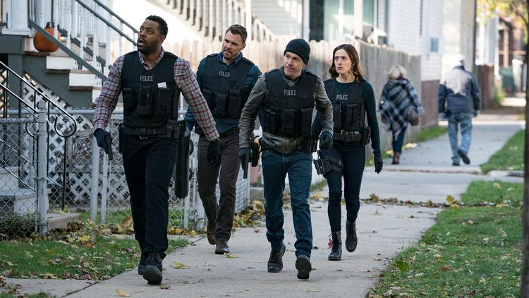 Politiet er i den grad kommet i søgelyset i USA for sin brutalitet. I 'Chicago P.D.' tematiseres politiets hvide racisme og voldsanvendelse også. Foto: NBC Universal