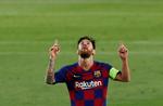  Lionel Messi ligner en, der beder om hjælp fra de højere magter. Det kunne Barcelona måske godt have brug for mod Bayern.  Foto: Albert Gea/Ritzau Scanpix