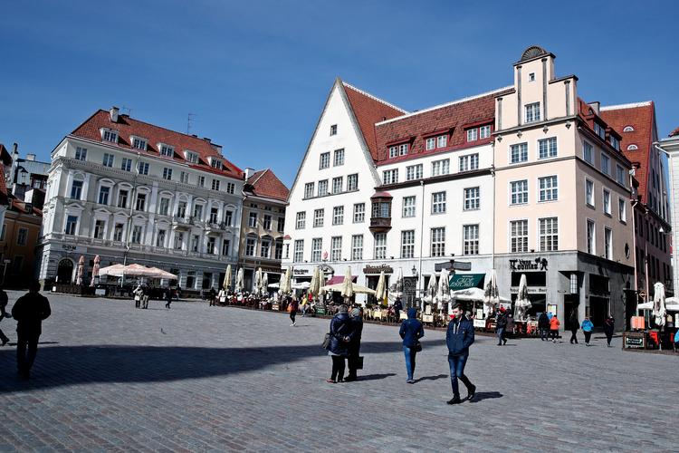 Estland, her centrum af hovedstaden Tallin, skifter farve i Udenrigsministeriets rejsevejledning fra skraveret orange til gul. Foto: Jens Dresling/POLFOTO