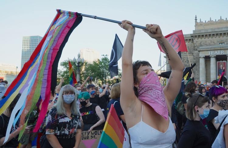 Protest. Sidste weekend kom det til store demonstrationer for LGBT-rettigheder i Warszawas gader efter arrestationen af en prominent aktivist. Foto: Janek Skarzynski/Ritzau Scanpix