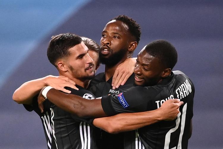 Lyons Moussa Dembele kom ind fra bænken og scorede de to afgørende mål i den overraskende 3-1-sejr over Manchester City. Foto: Franck Fife/Ritzau Scanpix