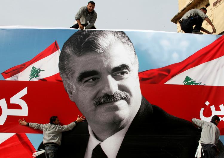 Der falder tirsdag dom over fire mænd hos en domstol i Haag i sag om drabet på Libanons eksleder Rafik Hariri. Foto: Mohamed Azakir/Ritzau Scanpix