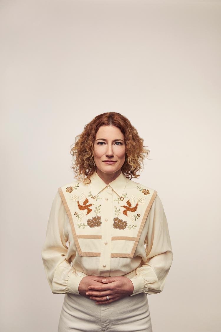 42-årige Kathleen Edwards skriver sange, der giver et generøst panoramakig ud over midten af livet.  Foto: Remi Theriault