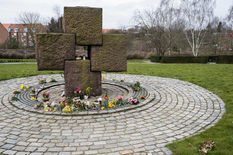 Det var her på Vestre Kirkegård i Aarhus, at politiet torsdag måtte skride ind, da for mange mennesker var forsamlet ved en begravelse. Arkivfoto Ida Munch