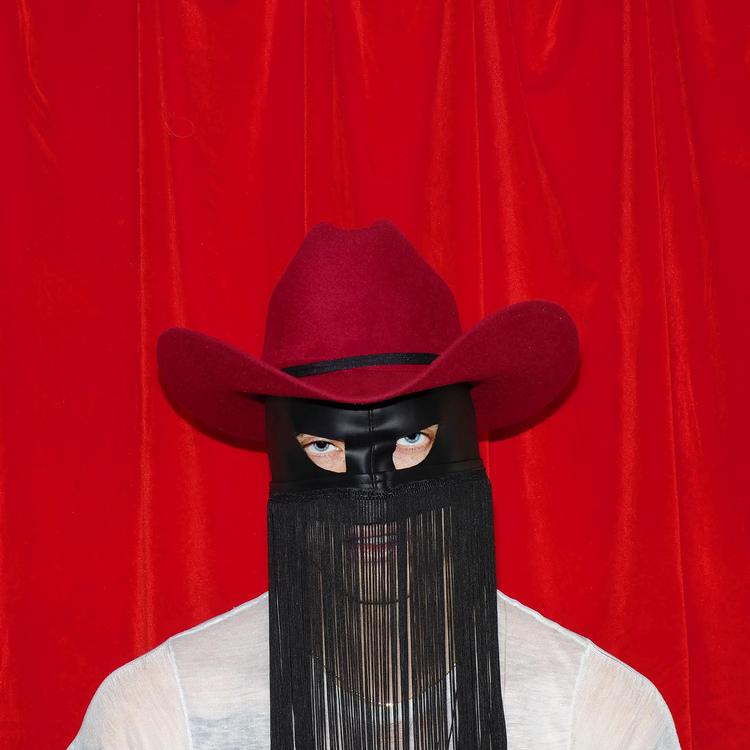  Orville Peck er altid maskeret, når han optræder. Og han vil ikke sige, hvor gammel han er, eller hvad han egentlig hedder. 