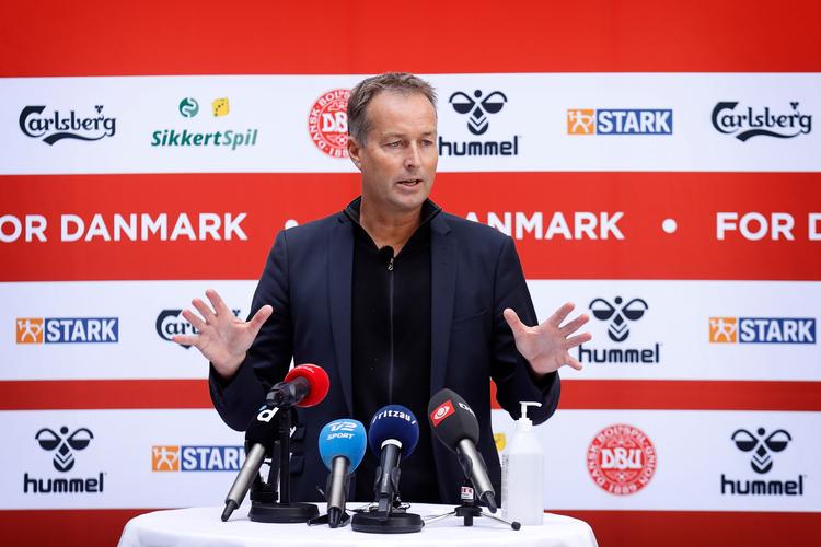 Kasper Hjulmand ønsker, at landsholdet fortsat skal spille 4-3-3, men kan også godt se en fremtid med 3-5-2. Foto: Jens Dresling/POLFOTO