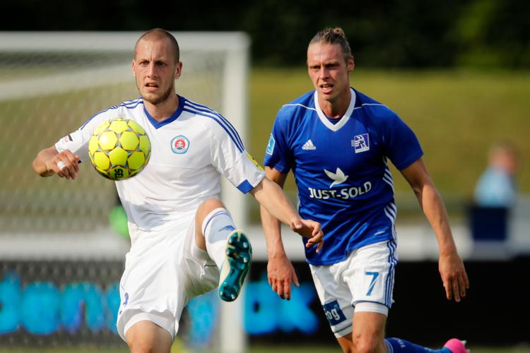 For tre år siden tabte Slovan Bratislava (i hvidt) til Lyngby i Europa League-kvalifikationen, men sidste år nåede slovakkerne gruppespillet. I år tabte de slovakiske mestre til coronavirus. Foto: Jens Dresling/POLFOTO